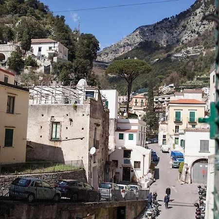 Donna Sara Appartamento In Corte Amalfitana Kültér fotó